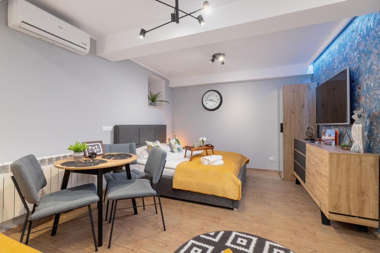 Underground Apartments Kielecka Rondo Mogilskie By Noclegi Renters Krakow Exterior photo